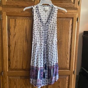 Ladies size small sleeveless dress with tie drawstring at waist